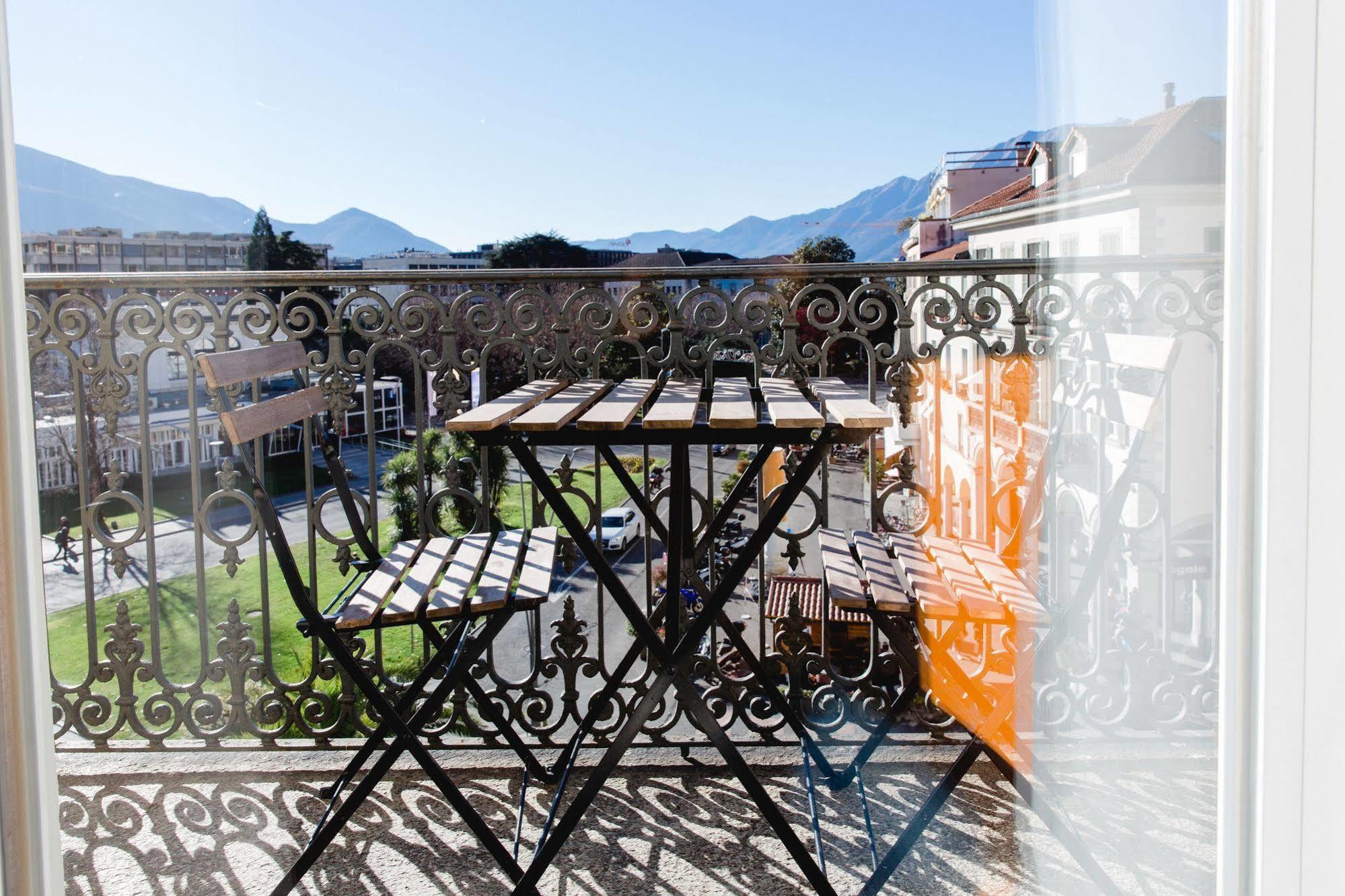 Hotel Du Lac Locarno Exteriör bild